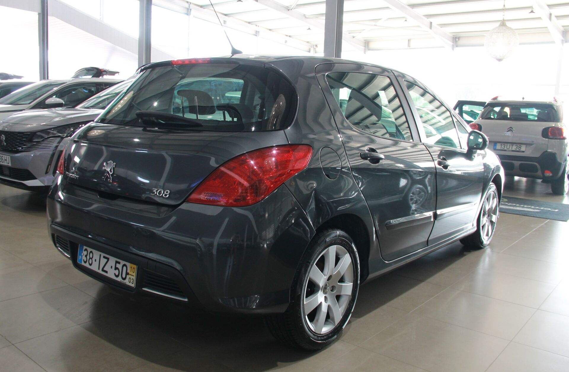 PEUGEOT 308 1.6 HDi Executive
