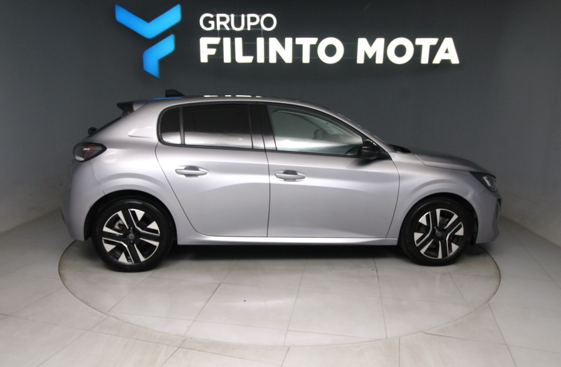 PEUGEOT 208 1.2 PureTech Allure