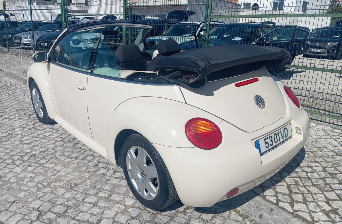 VOLKSWAGEN Beetle New 1.4