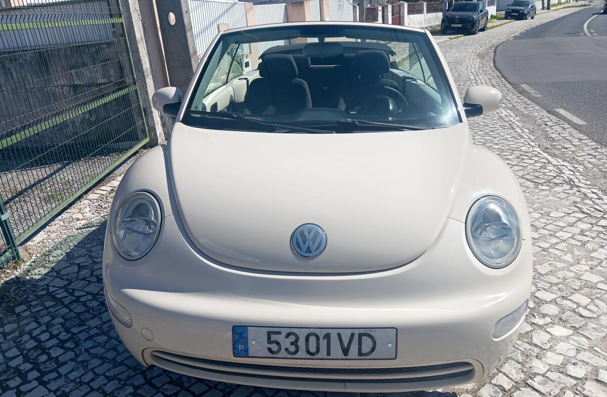 VOLKSWAGEN Beetle New 1.4