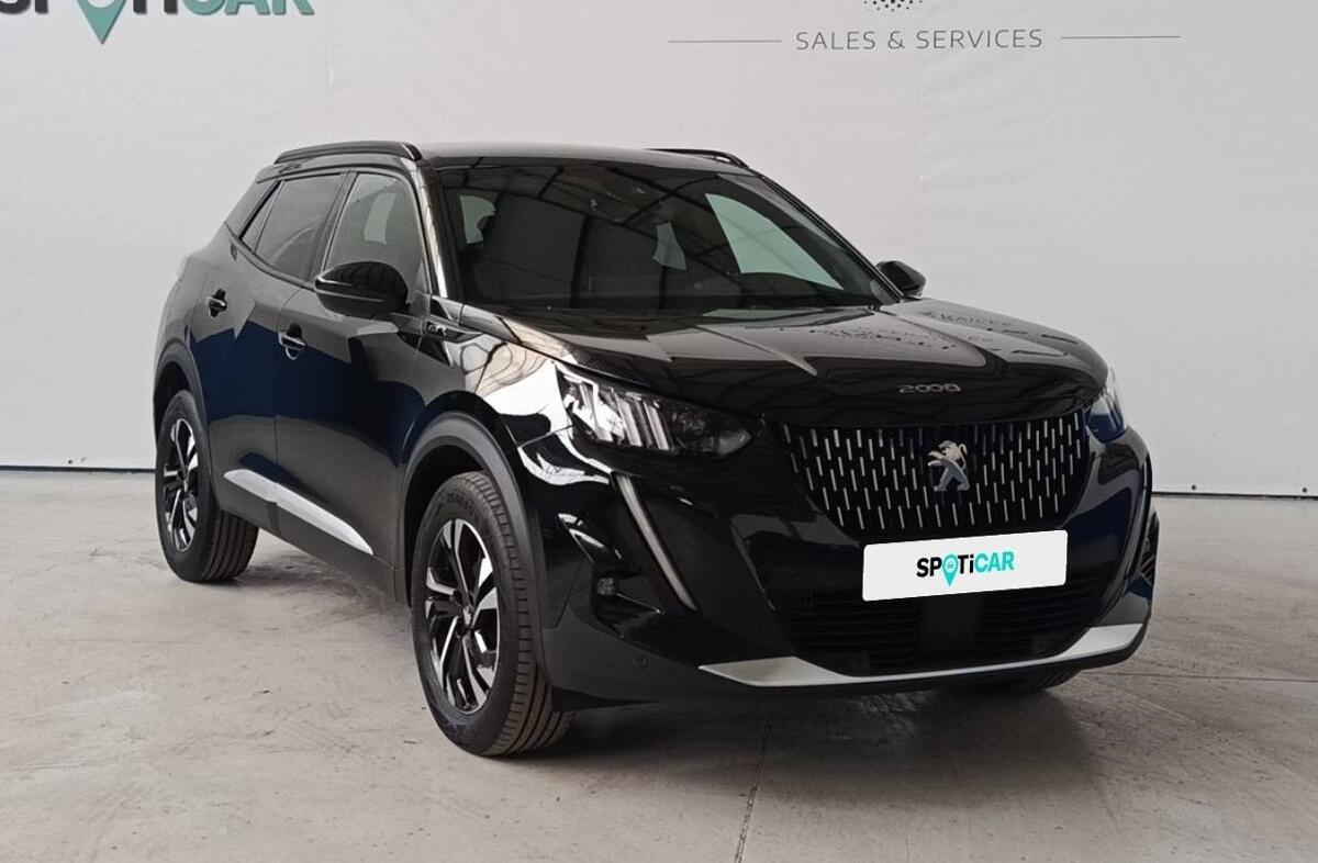 PEUGEOT 2008 1.2 PureTech GT