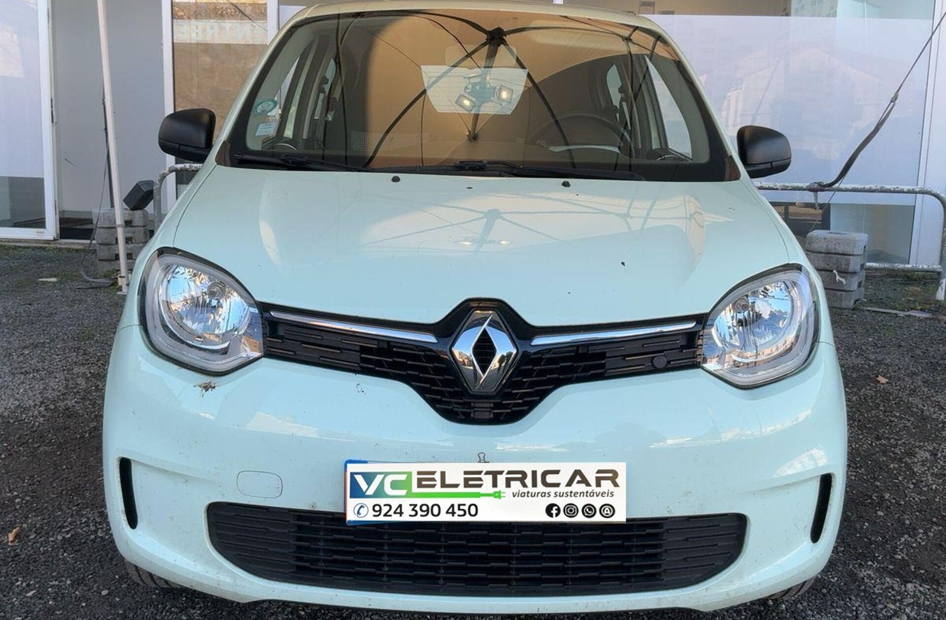 RENAULT Twingo Z.E. 22 Intens