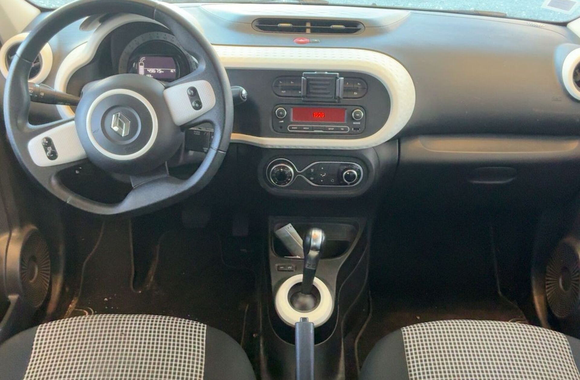 RENAULT Twingo Z.E. 22 Intens