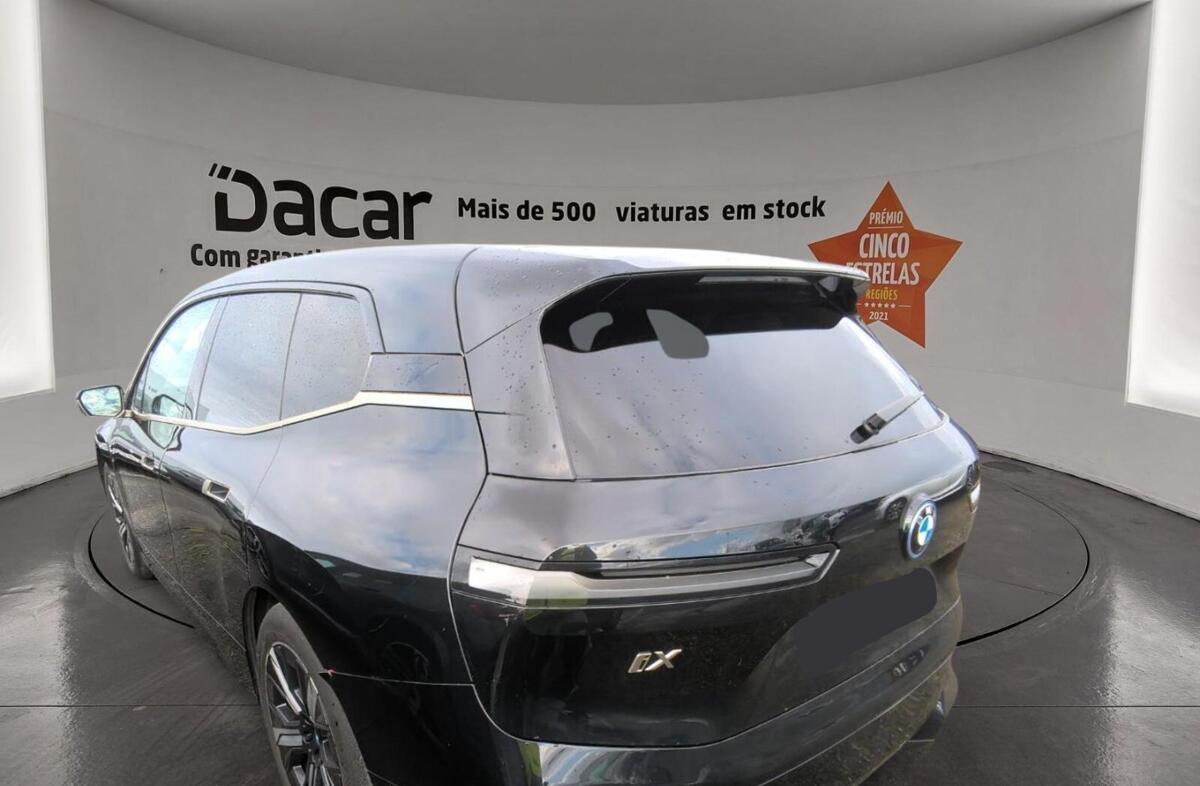 BMW iX xDrive 40 Pack Desportivo