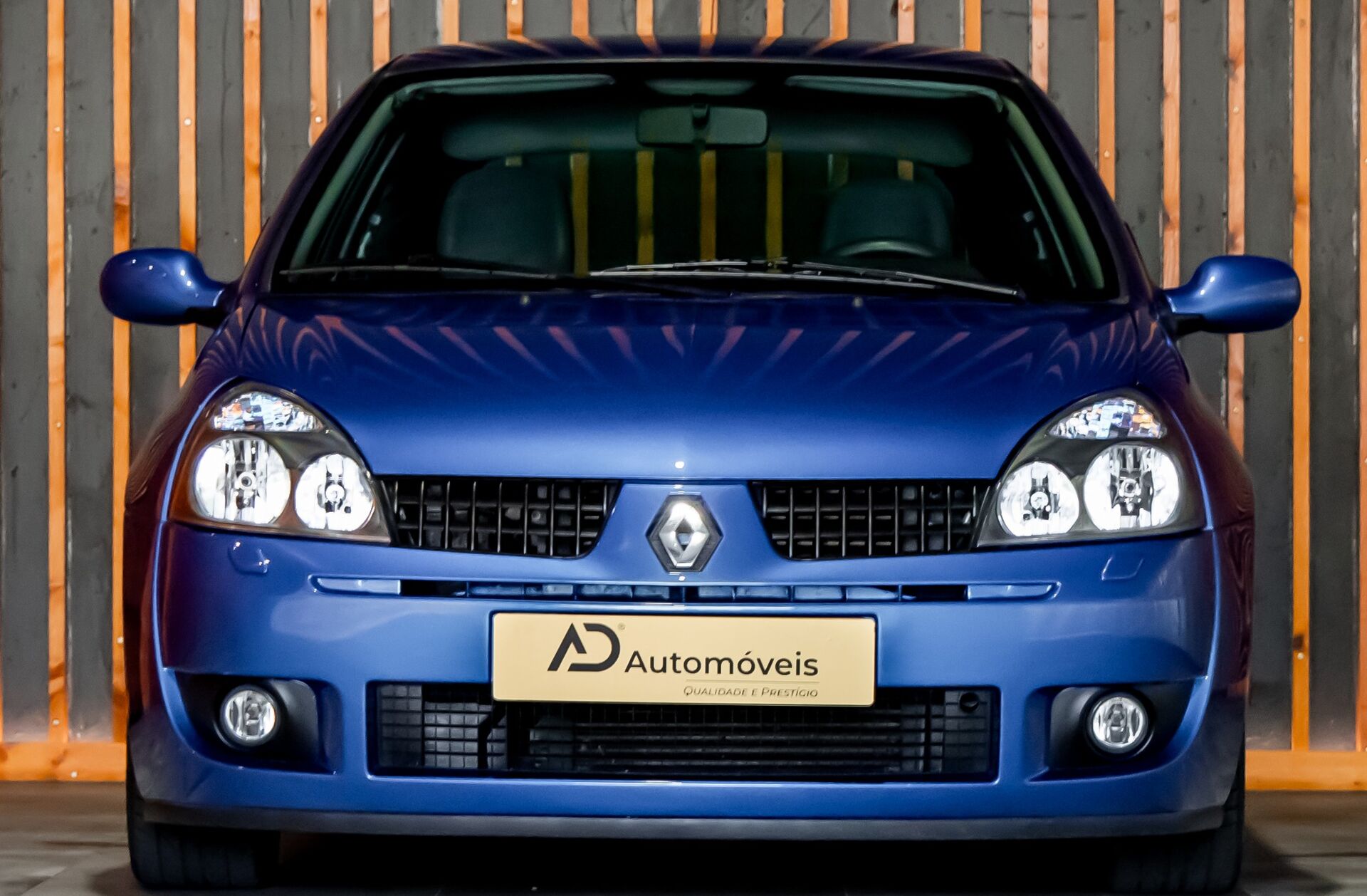 RENAULT Clio 2.0 16V Sport