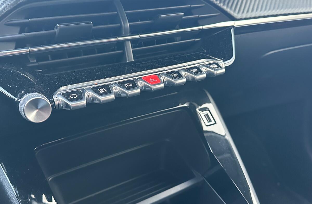 PEUGEOT 208 1.5 BlueHDi Active Pack