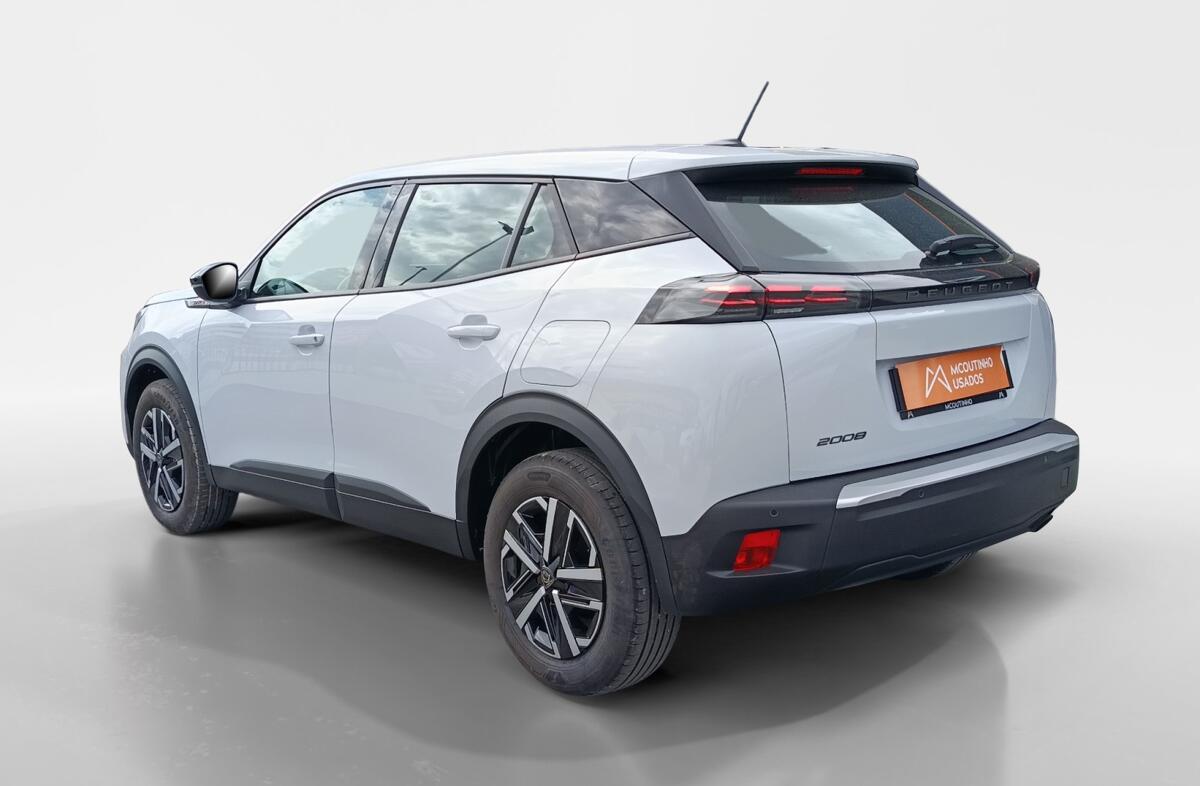 PEUGEOT 2008 1.2 PureTech Style