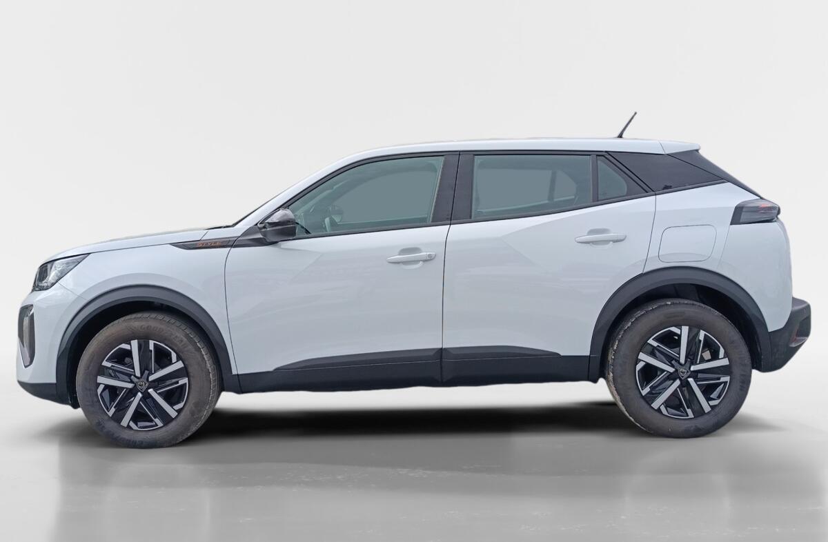 PEUGEOT 2008 1.2 PureTech Style