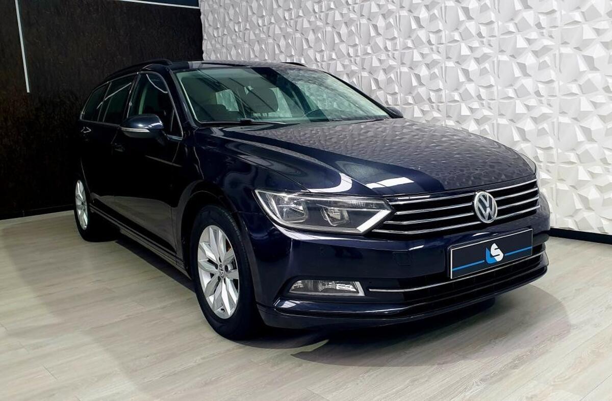 VOLKSWAGEN Passat 1.6 TDi BlueMotion