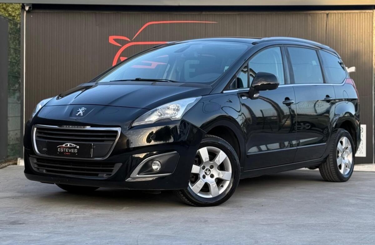 PEUGEOT 5008 1.6 BlueHDi Allure