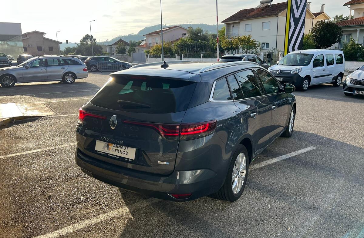 RENAULT Mégane ST 1.6 E-Tech Plug-In Zen