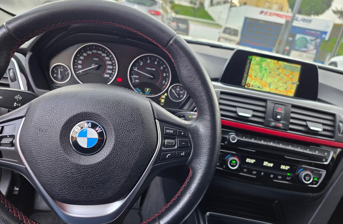 BMW Serie-3 330 e iPerformance Line Sport