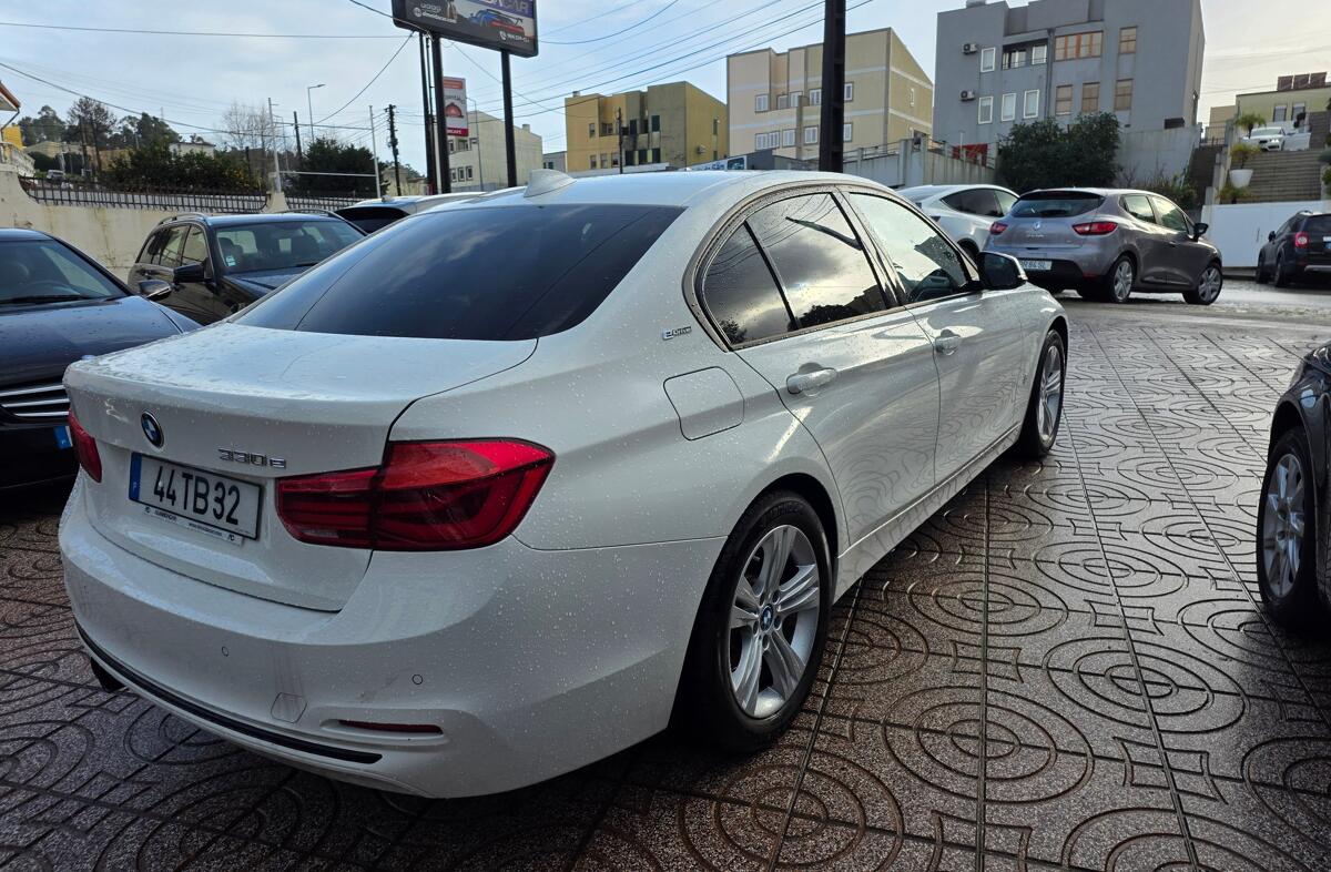 BMW Serie-3 330 e iPerformance Line Sport