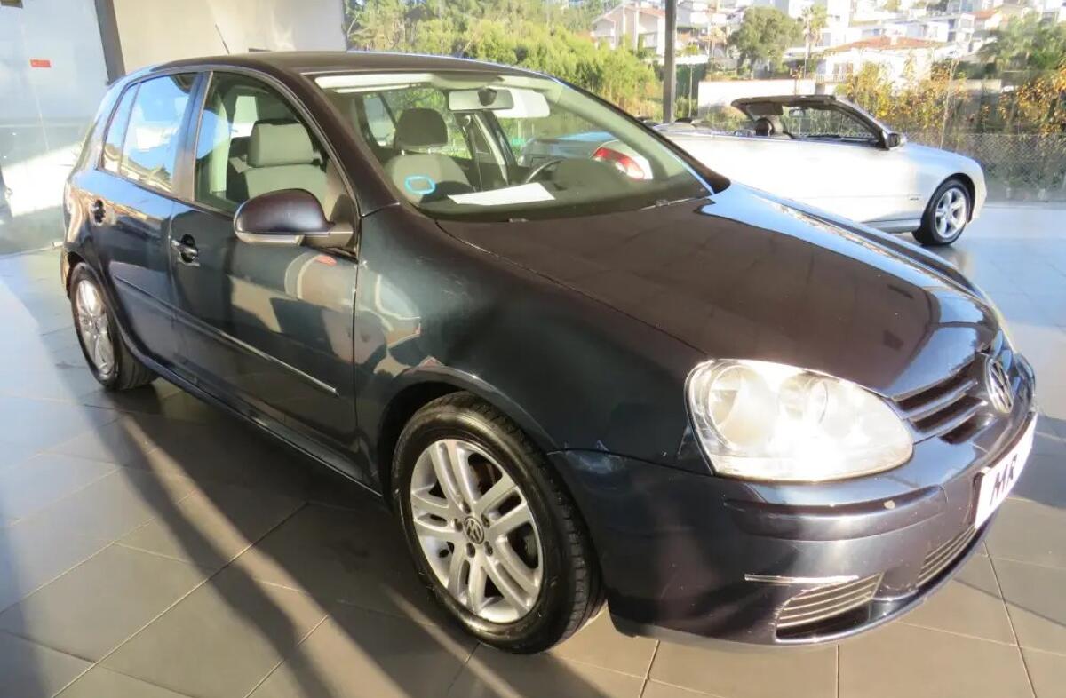 VOLKSWAGEN Golf 1.9 TDi BlueM. Confortline