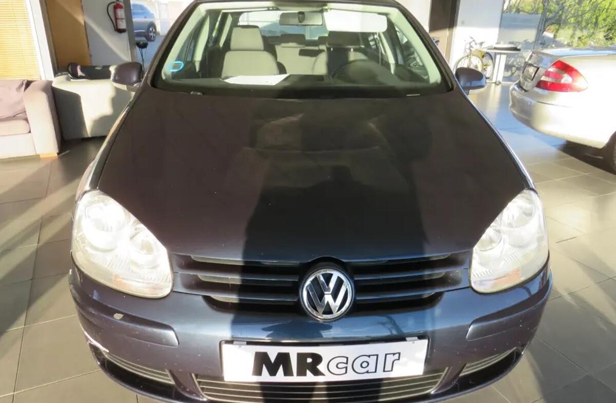 VOLKSWAGEN Golf 1.9 TDi BlueM. Confortline