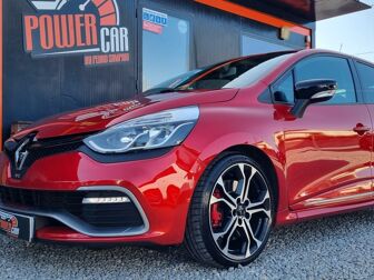 RENAULT Clio TCe 220 EDC R.S. Trophy