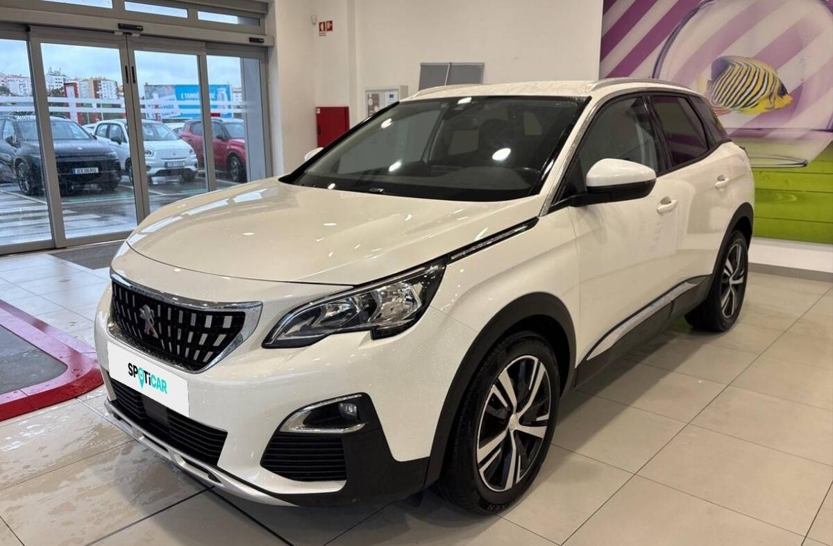 PEUGEOT 3008 1.5 BlueHDi Allure