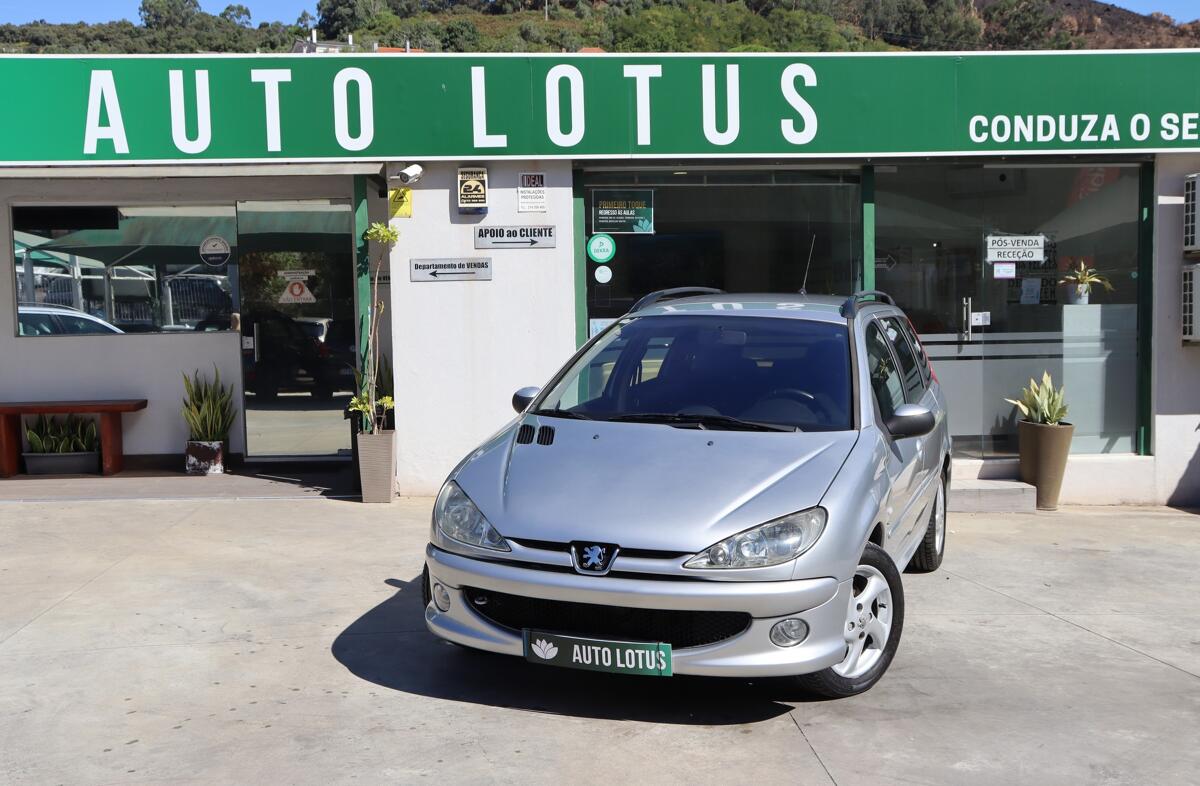 PEUGEOT 206 1.4 16V XT
