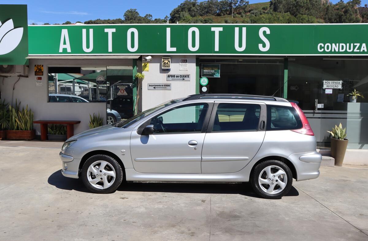 PEUGEOT 206 1.4 16V XT