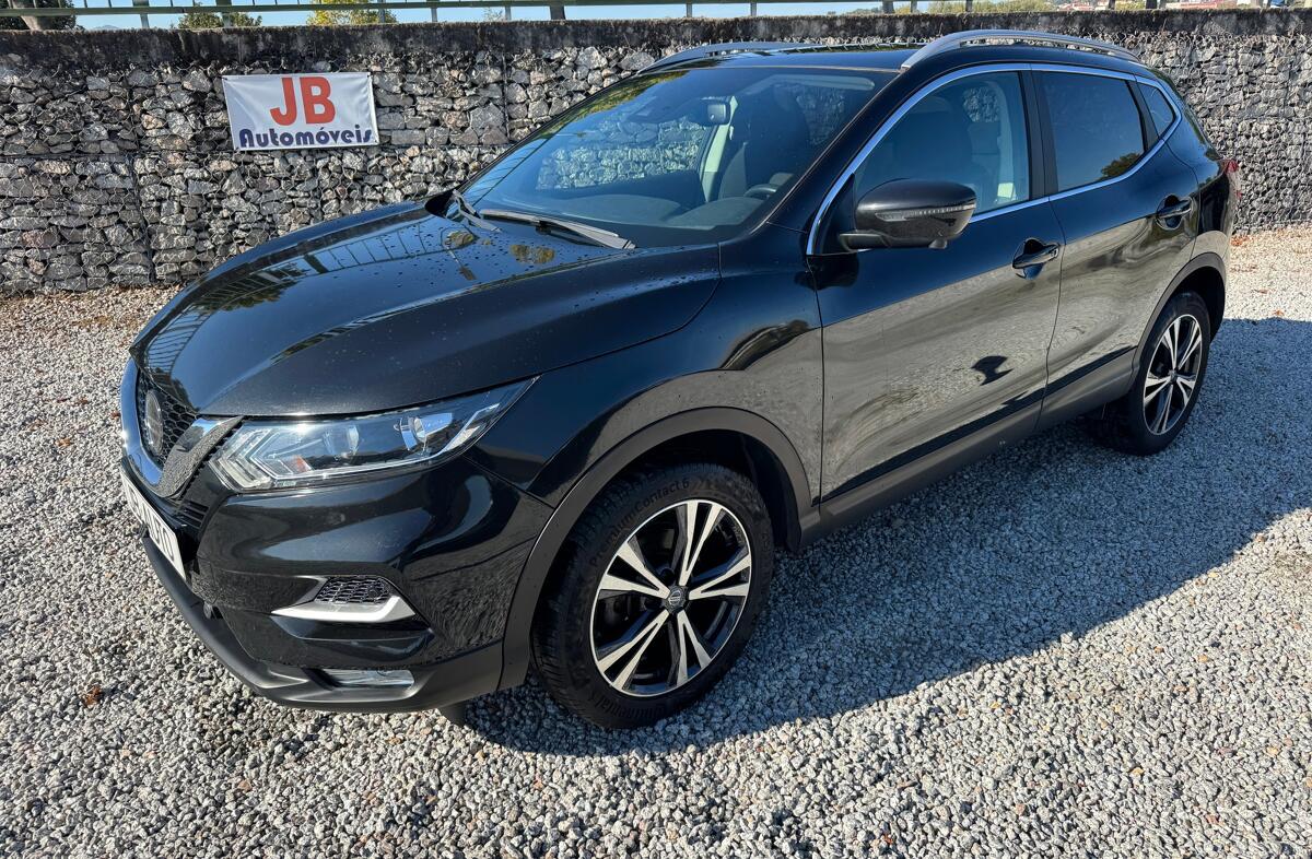 NISSAN Qashqai 1.3 DIG-T N-Connecta DCT