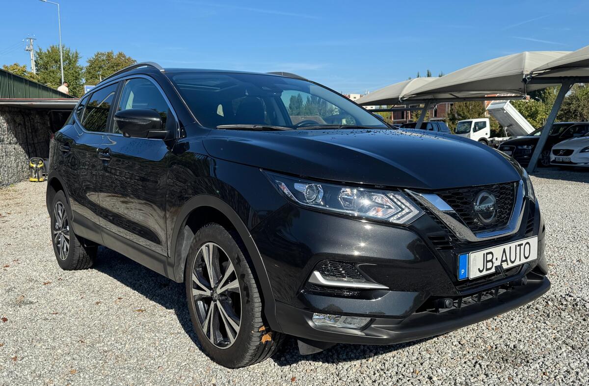 NISSAN Qashqai 1.3 DIG-T N-Connecta DCT