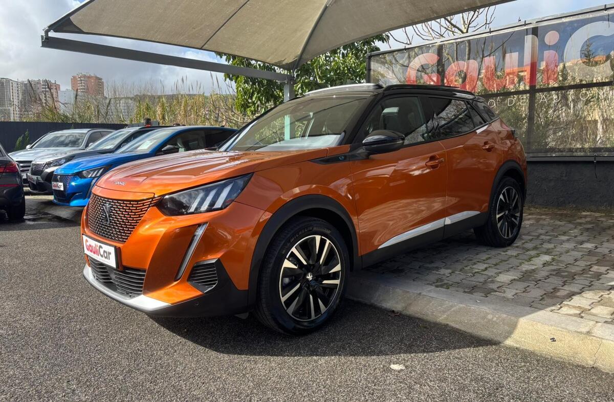 PEUGEOT 2008 e- 50 kWh GT