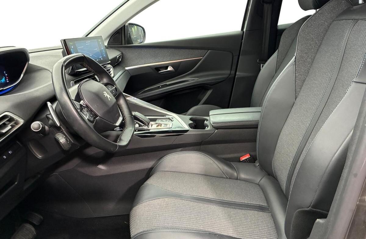 PEUGEOT 3008 1.6 Hybrid Allure Pack e-EAT8