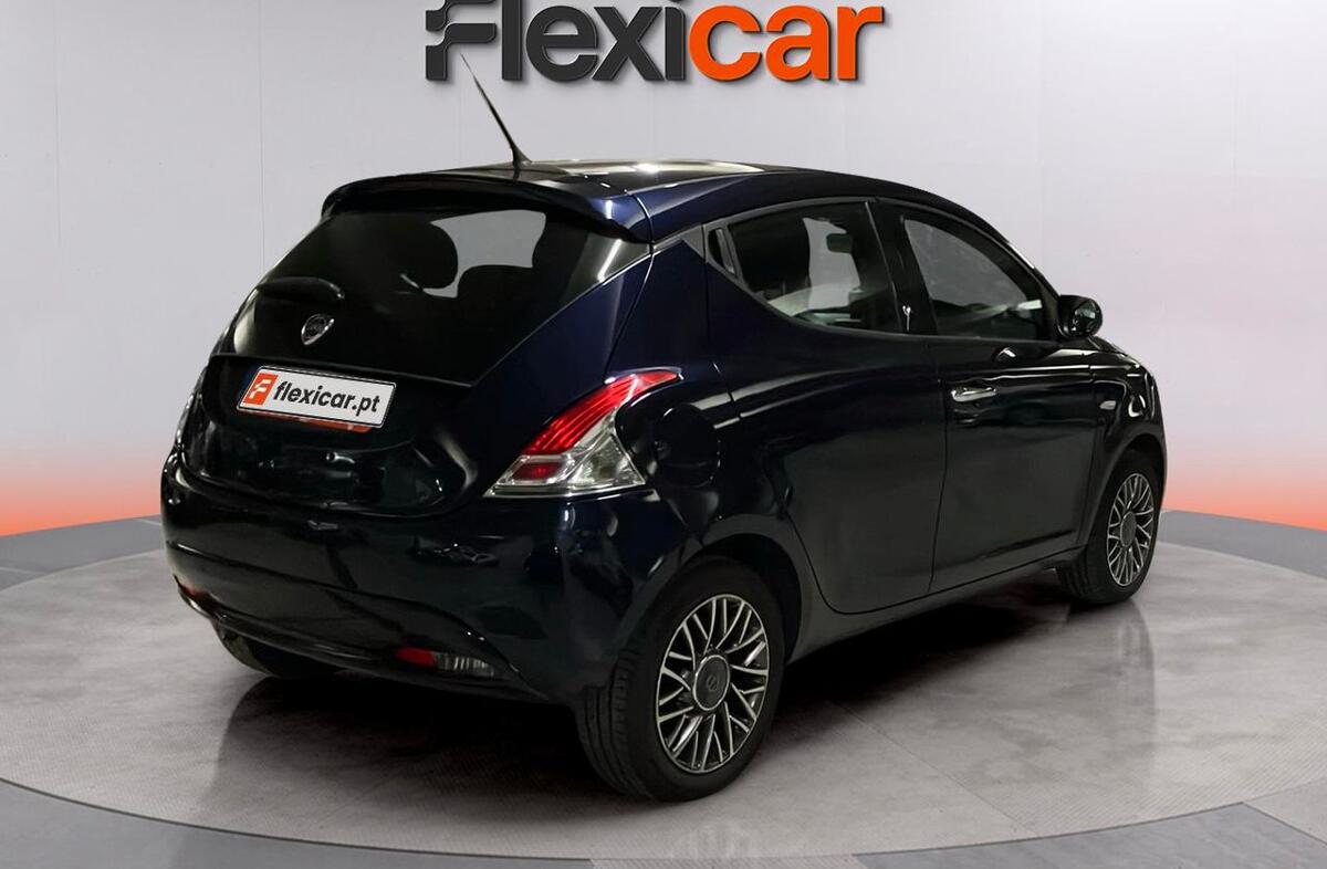 LANCIA Ypsilon 1.2 Gold