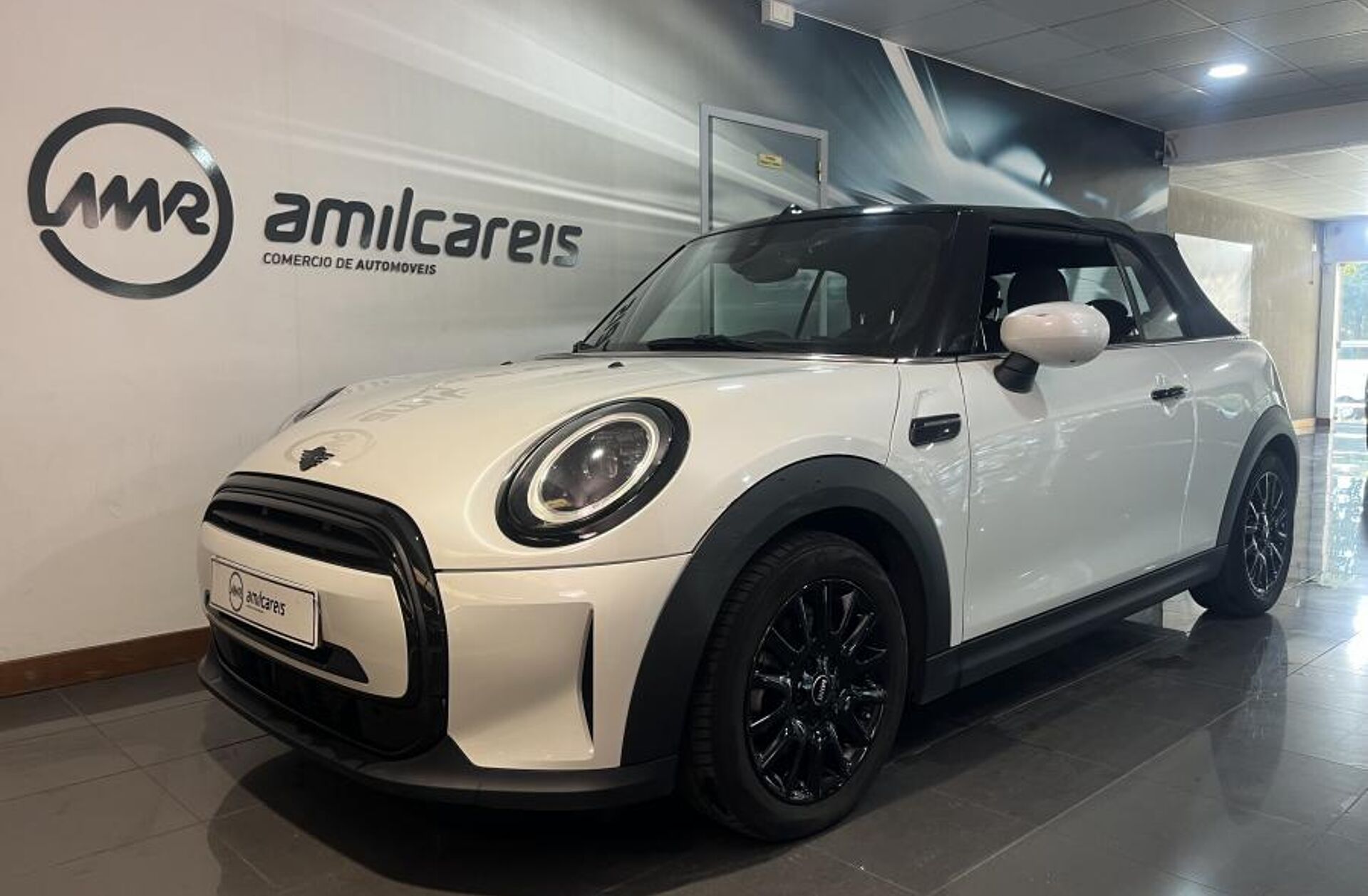 MINI Mini Cooper Premium Classic Auto