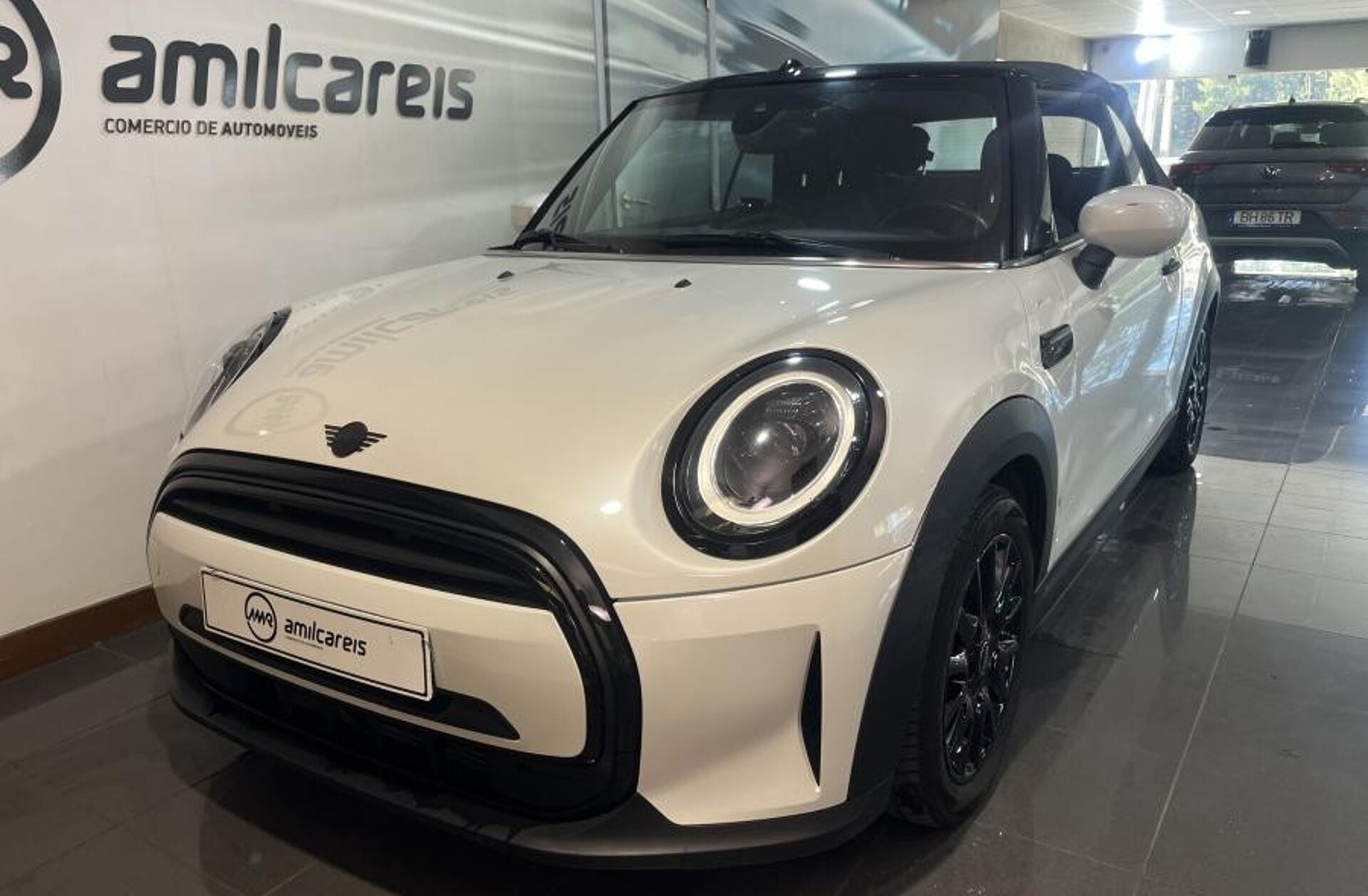 MINI Mini Cooper Premium Classic Auto