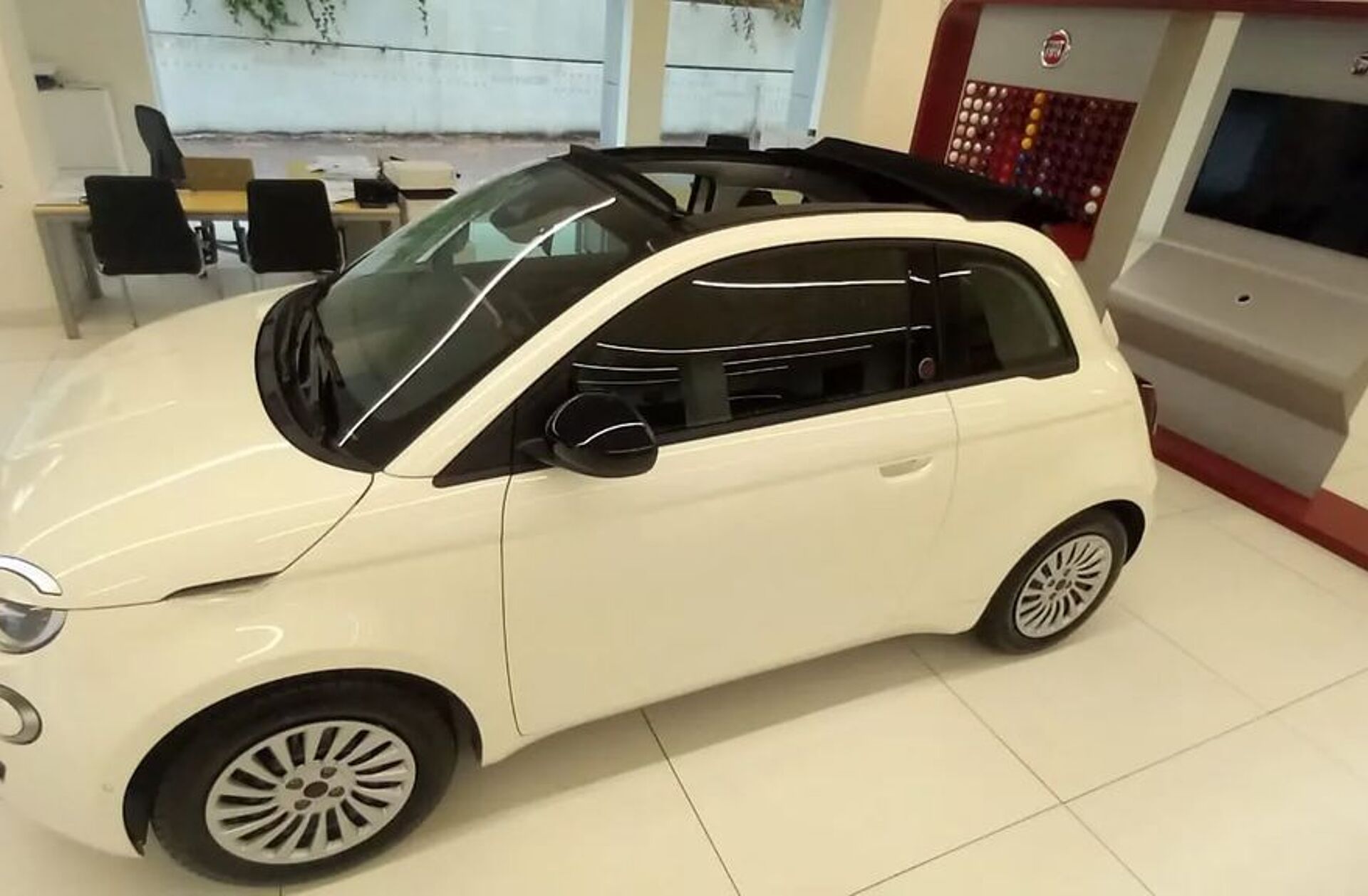 FIAT 500 23.8 kWh (RED) 2.0