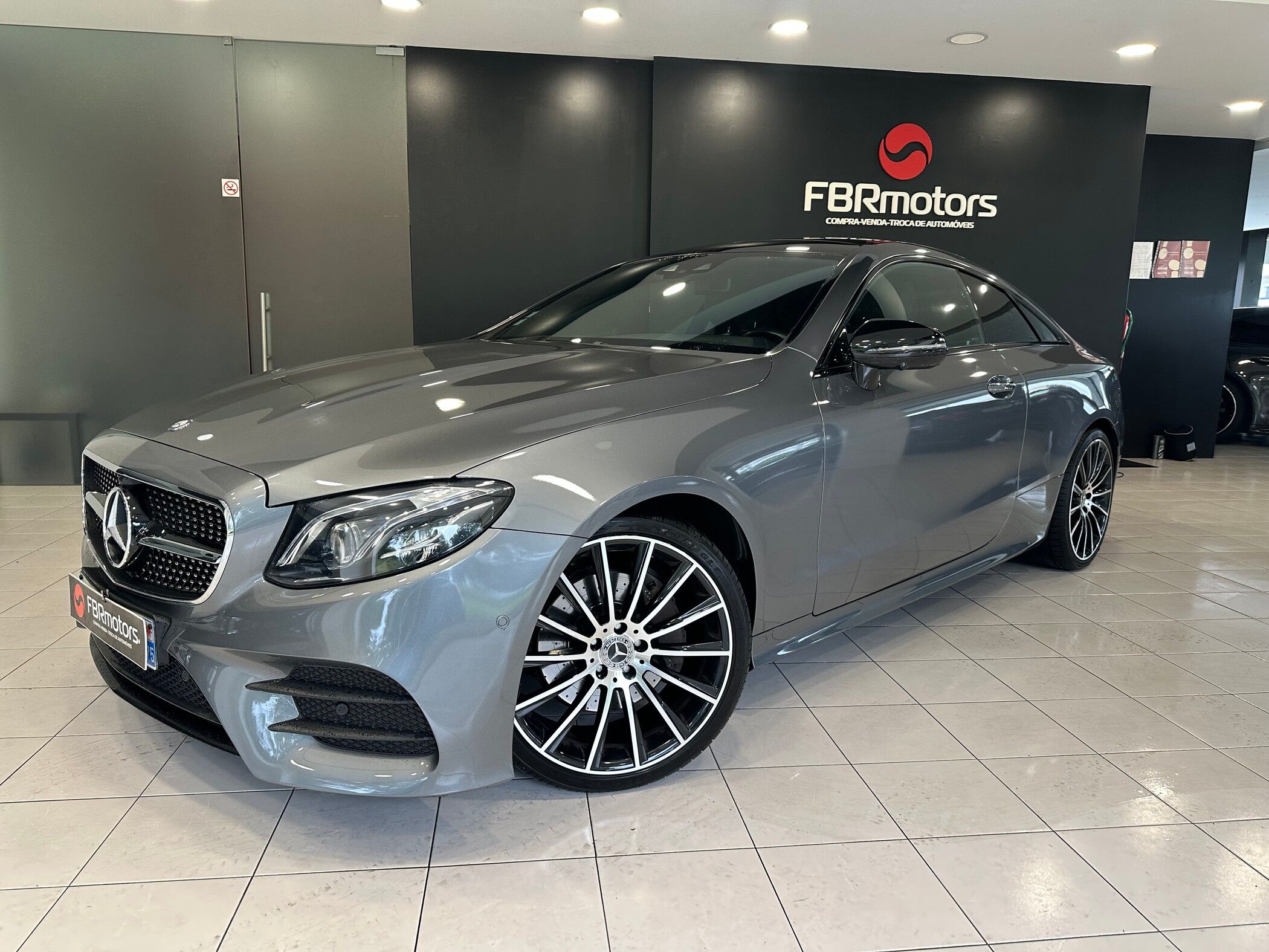 Mercedes Classe E E 220 d AMG Line com 125 000 km por 37 990 € FBRmotors | Braga