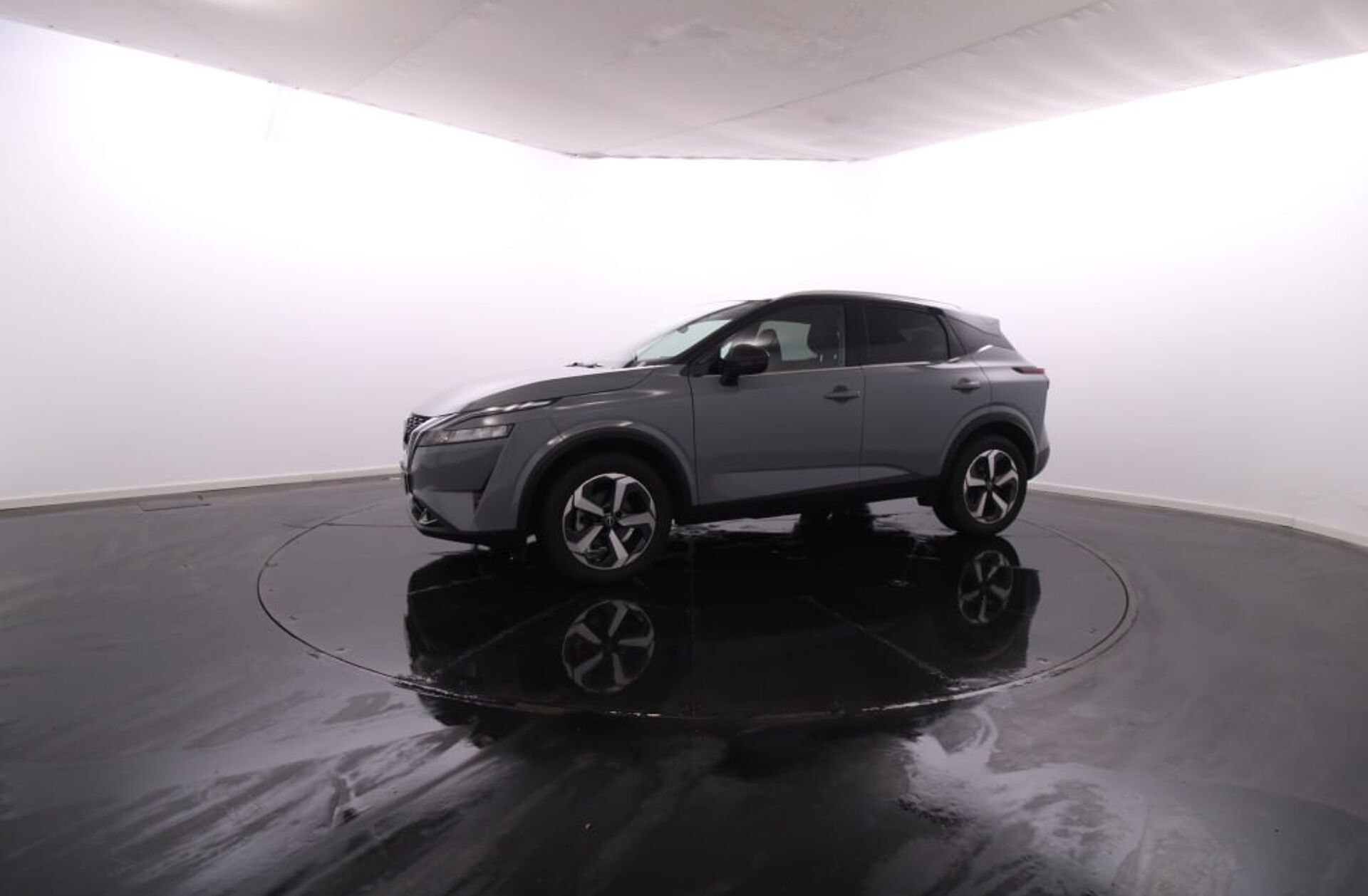 NISSAN Qashqai 1.3 DIG-T N-Connecta LED Xtronic