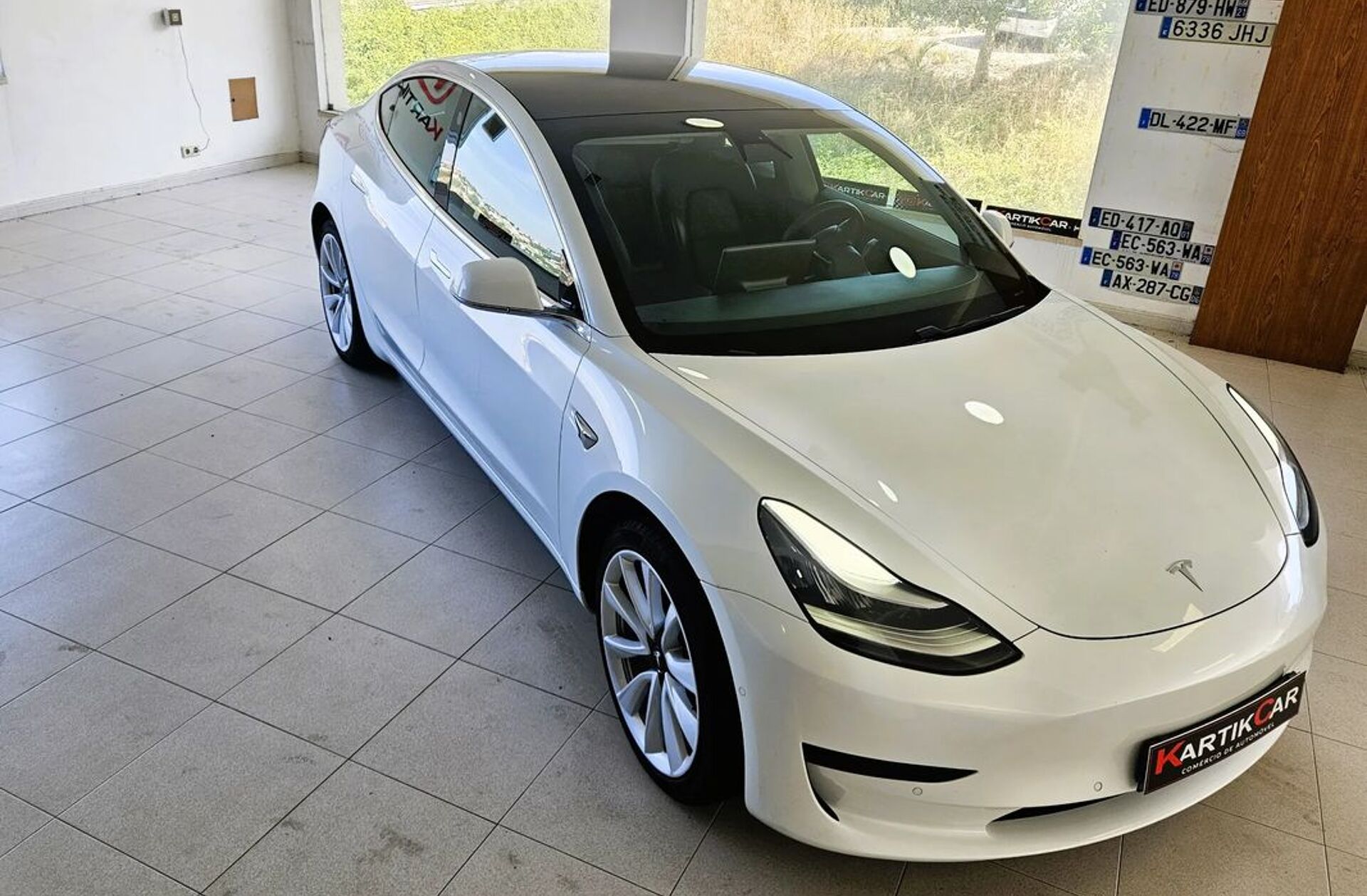 TESLA Model 3 Standard Range Plus RWD