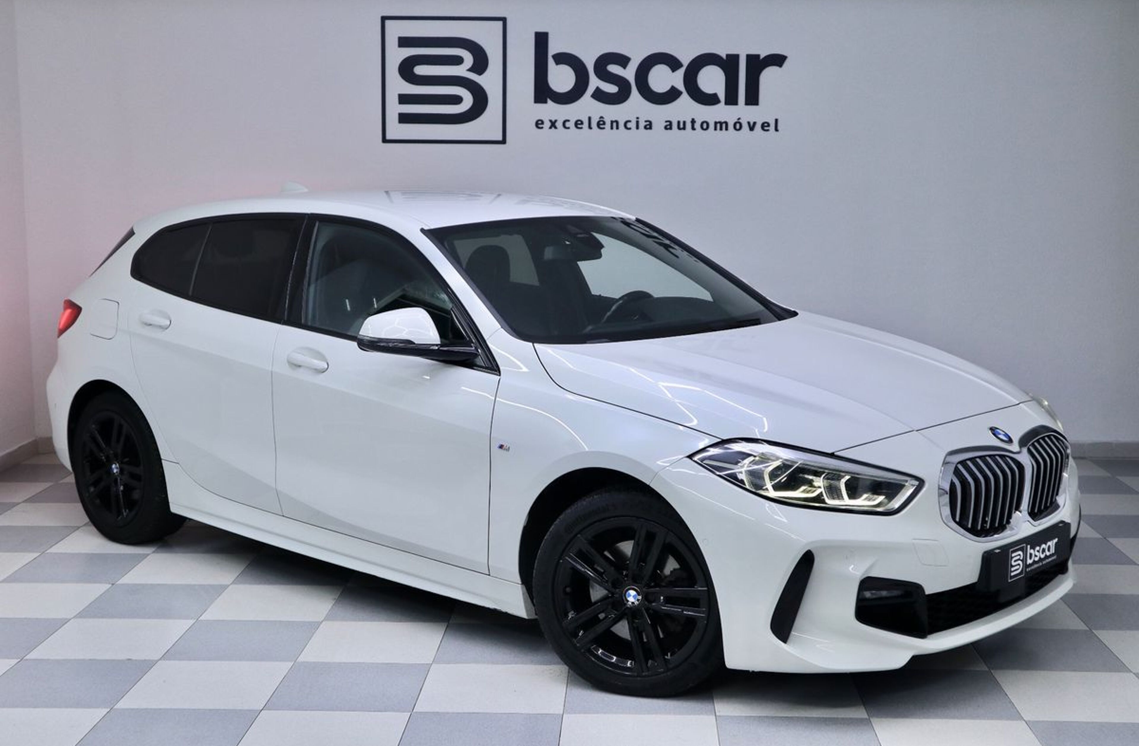 BMW Serie-1 116 d Pack Desportivo M Auto