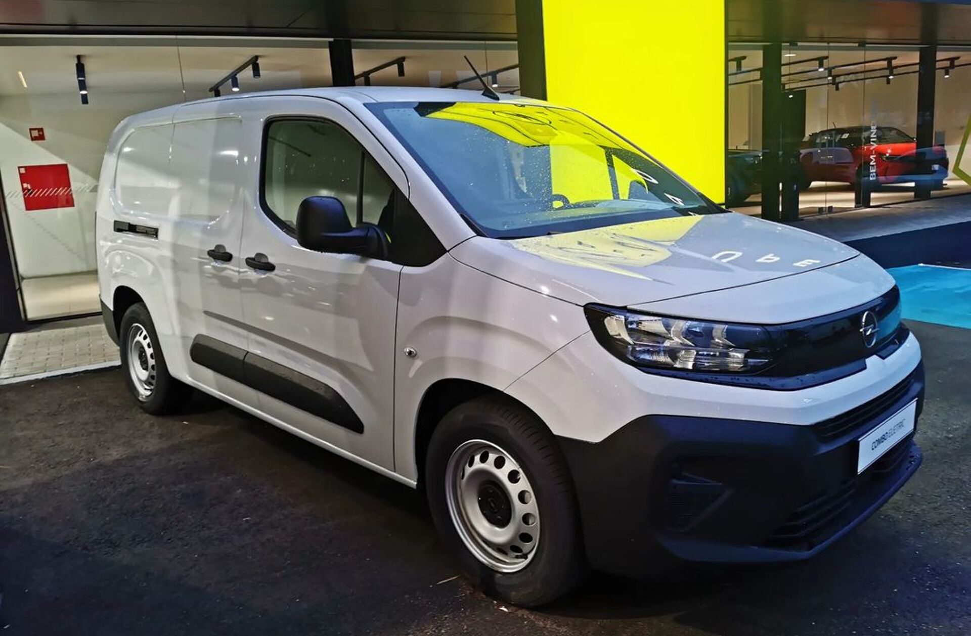 OPEL Combo Electric 50 kWh L2 XL