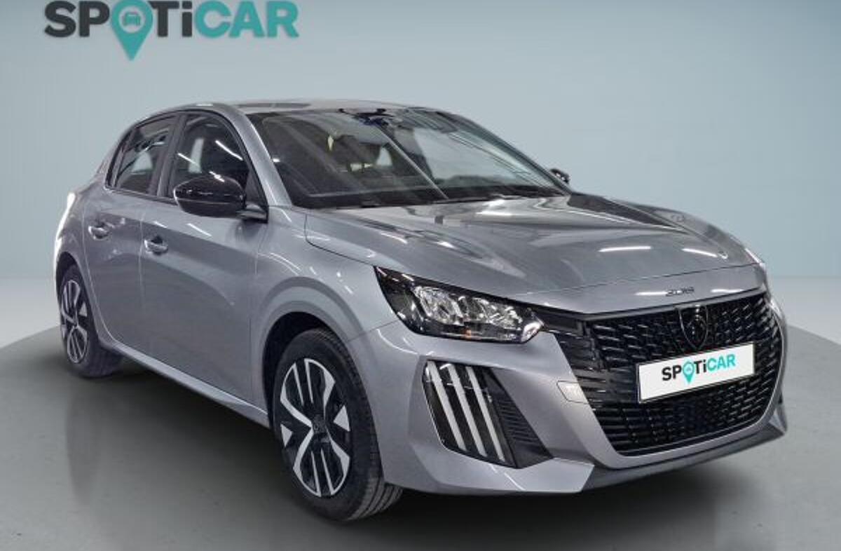 PEUGEOT 208 1.2 Hybrid Style e-DCS6