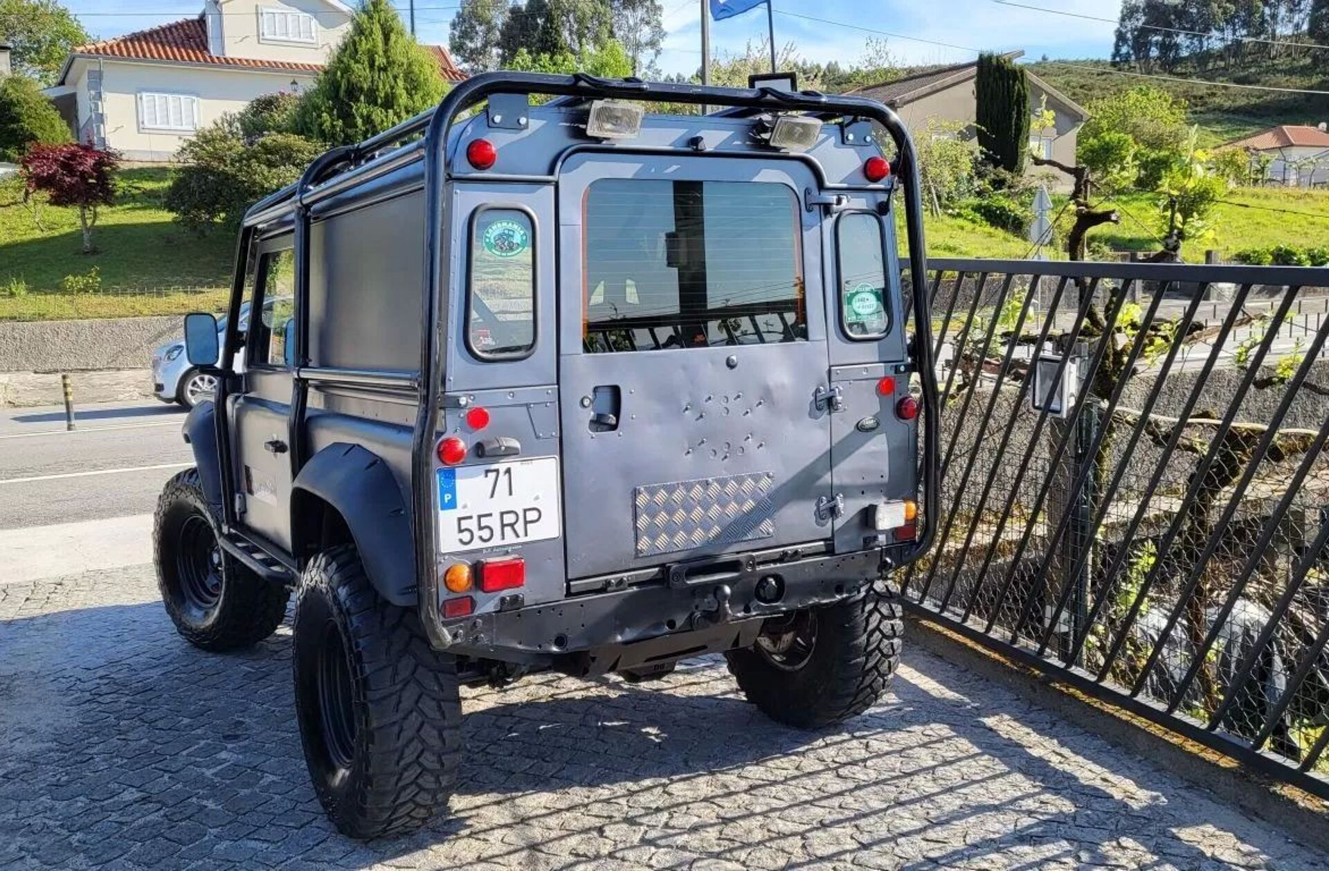 LAND ROVER Defender 90 2.5 Td5 Metal Top