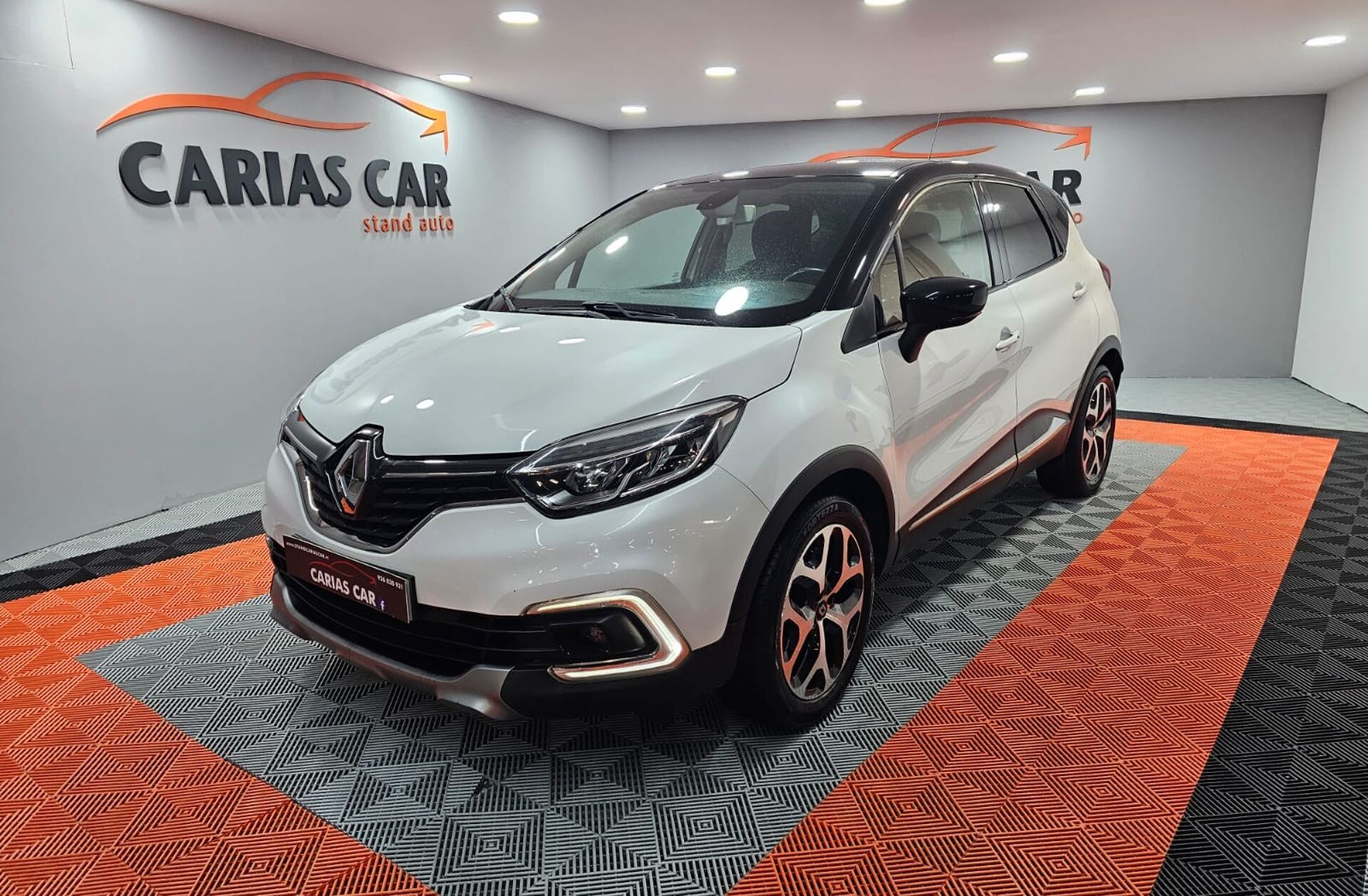 RENAULT Captur 0.9 TCe Exclusive