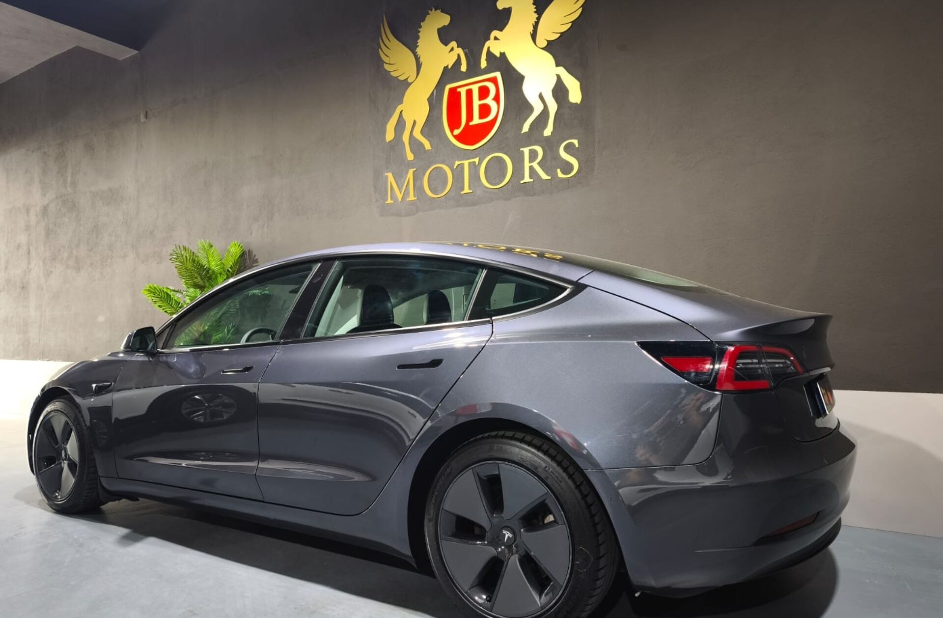 TESLA Model 3 Long-Range Dual Motor AWD