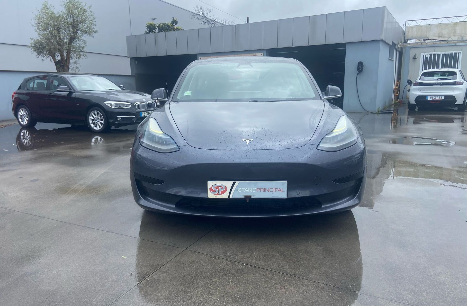 TESLA Model 3 Standard Range Plus RWD