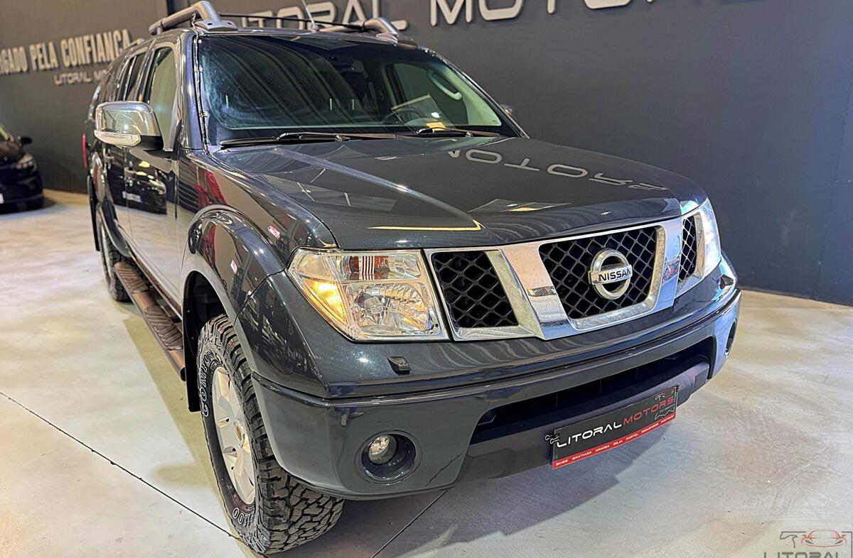 NISSAN Navara 2.5 dCi CD Pilot