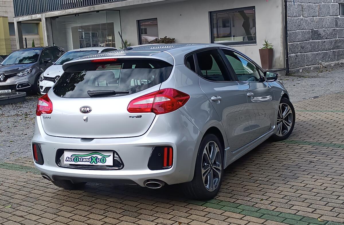 KIA Ceed 1.6 CRDi GT Line