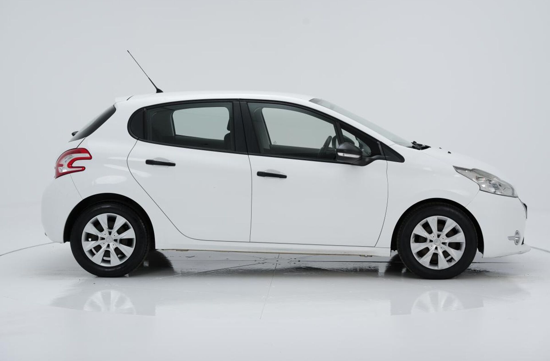 PEUGEOT 208 1.4 HDi Access