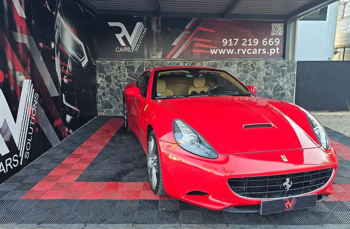 FERRARI California California