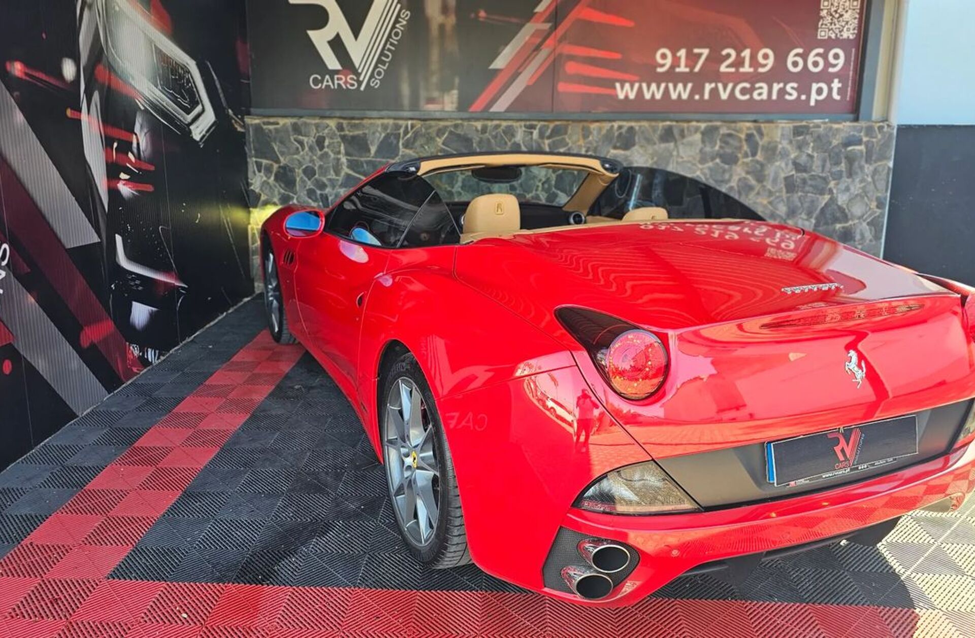 FERRARI California California