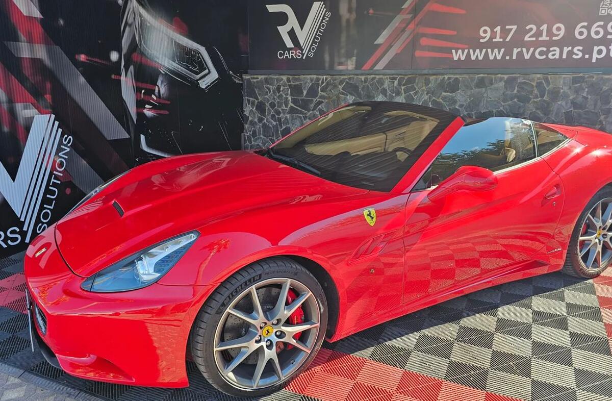 FERRARI California California