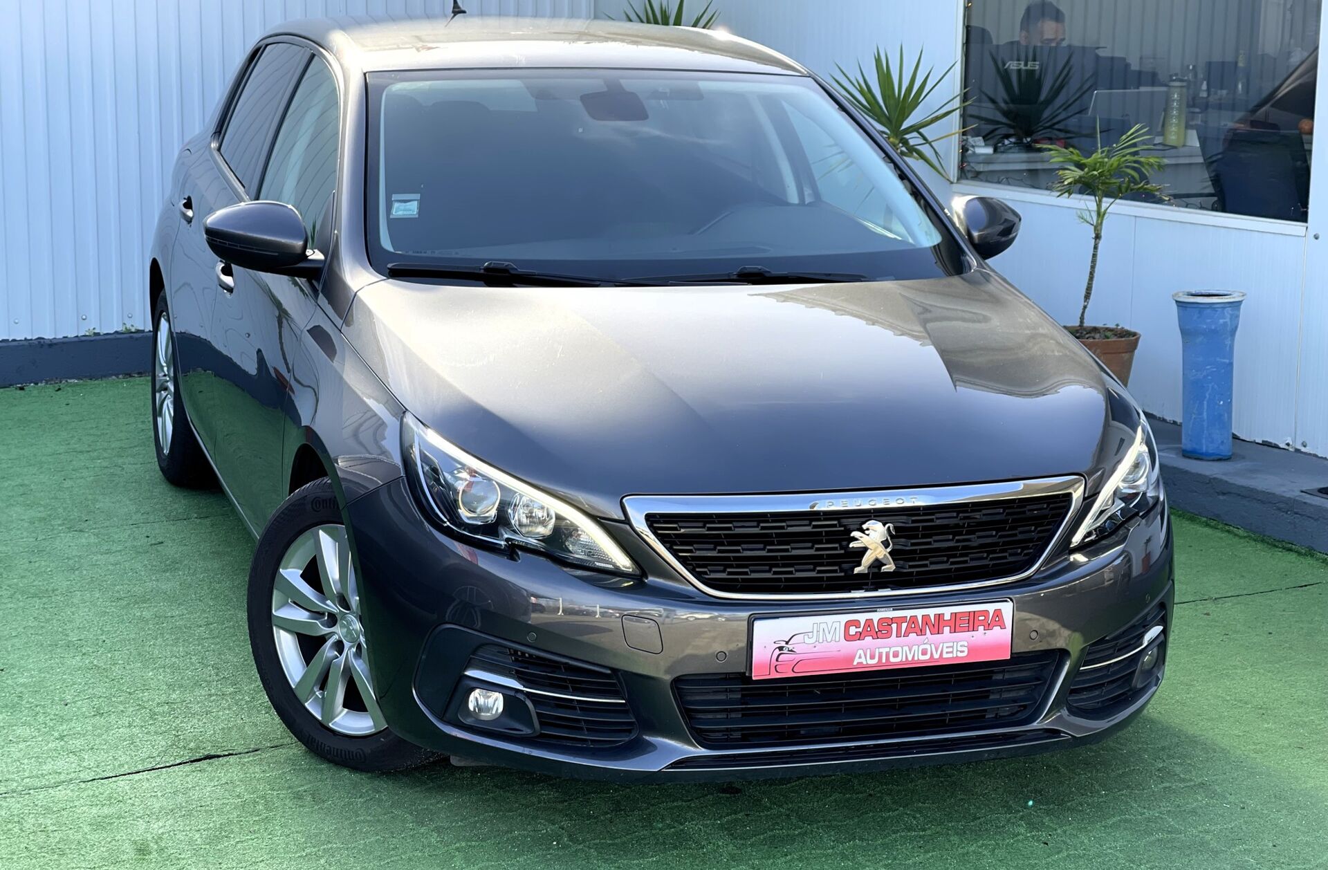 PEUGEOT 308 1.5 BlueHDi Business Line