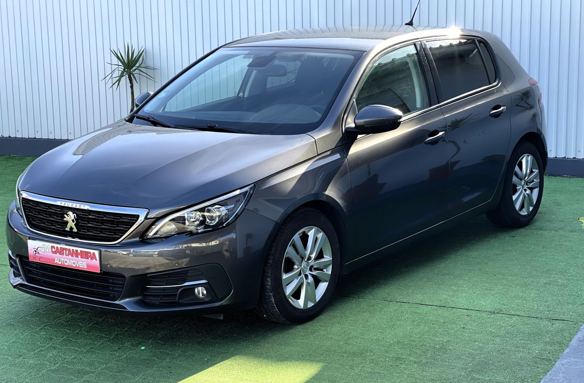 PEUGEOT 308 1.5 BlueHDi Business Line