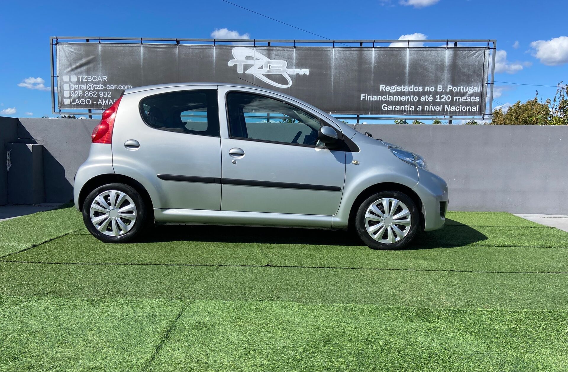 PEUGEOT 107 1.0 Trendy